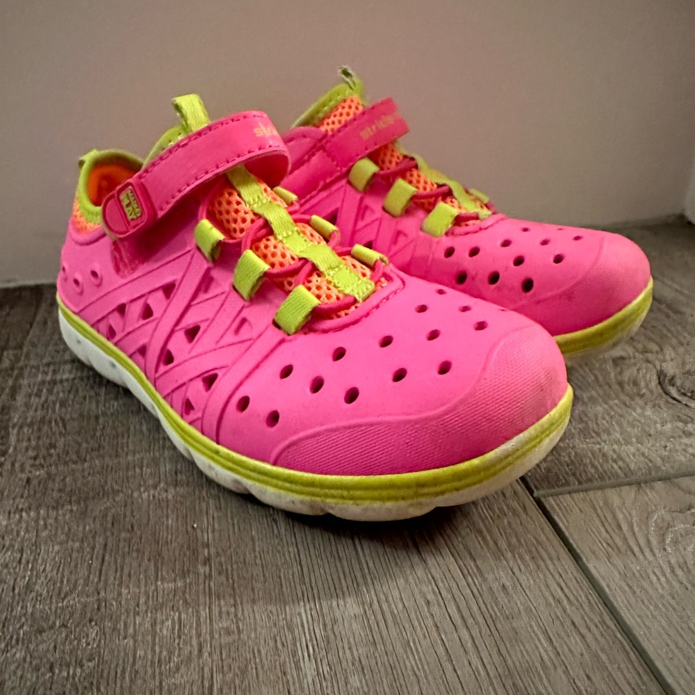 Stride Rite M2P Phibian Sneaker Sandal Toddler Girls Size 12 Pink Hook&Loop - Picture 1 of 4